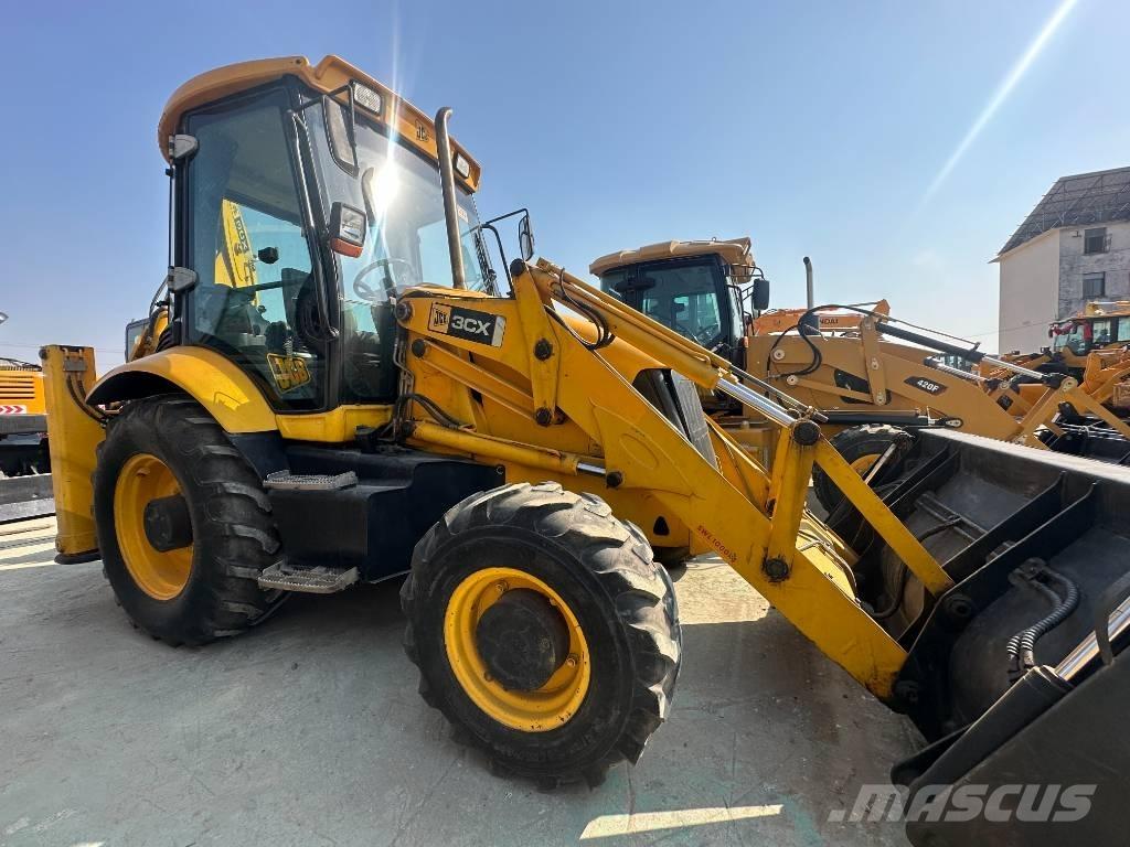 JCB 3 CX Buldoexcavatoare