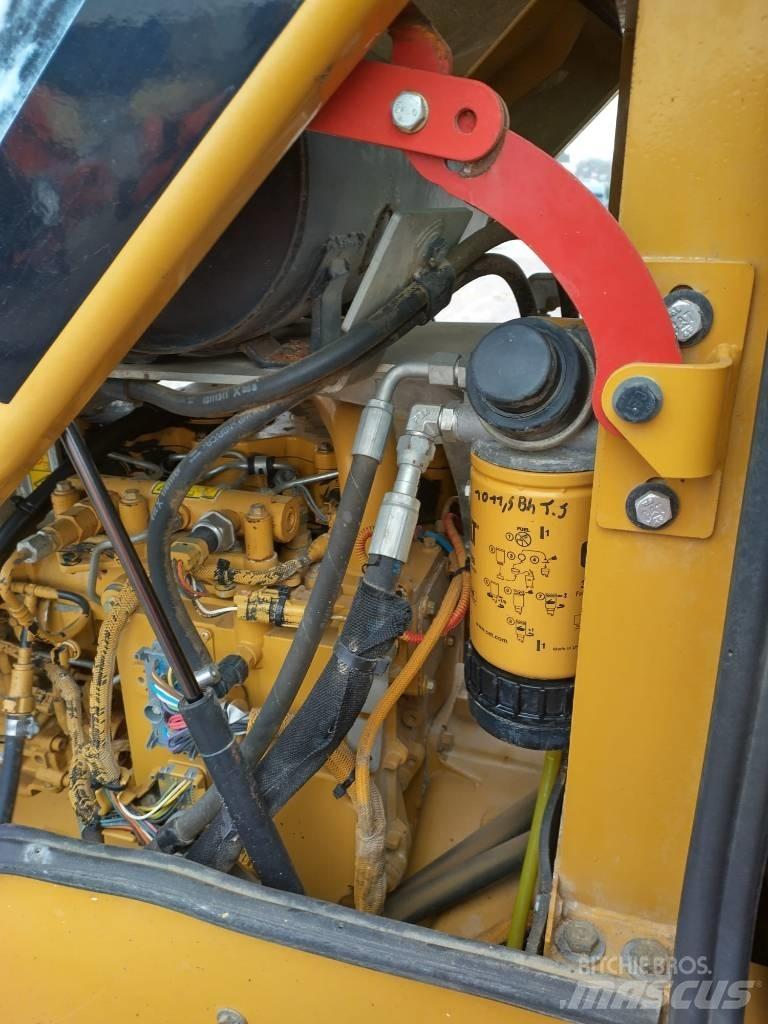 CAT CS CP44 Compactoare monocilindrice