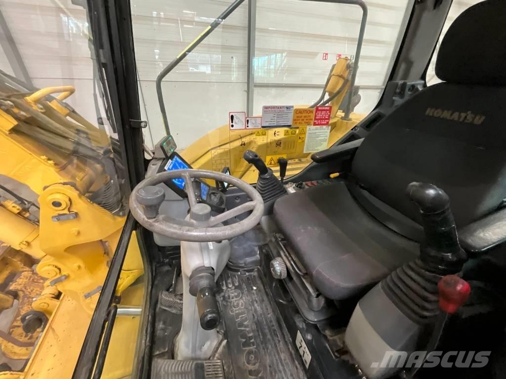 Komatsu PW 98 MR-8 Excavatoare cu roti