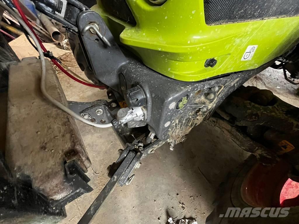 CLAAS Arion 470 Tractoare