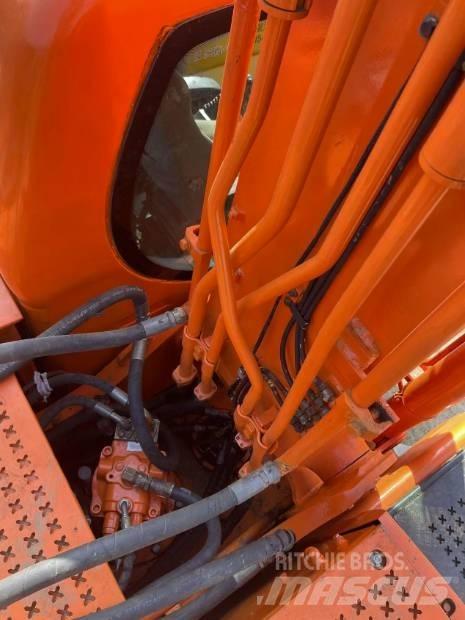 Doosan DX225LC-9C Excavatoare pe șenile
