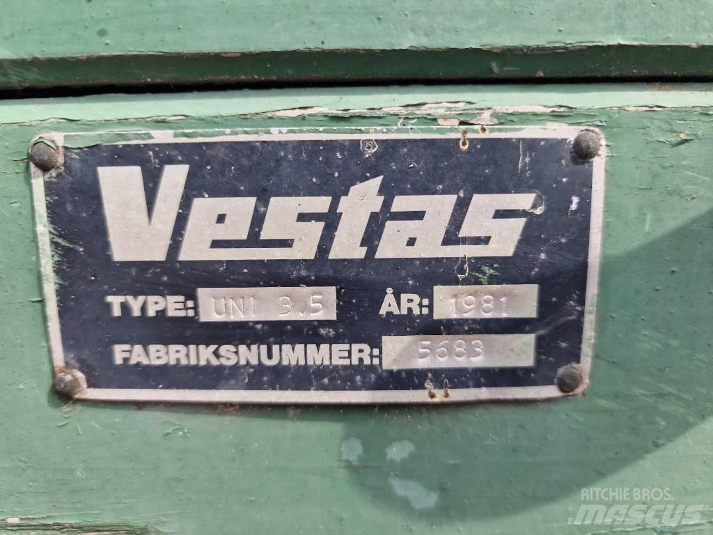 Vestas Uni 3.5 Distribuitoare de ingrasamant