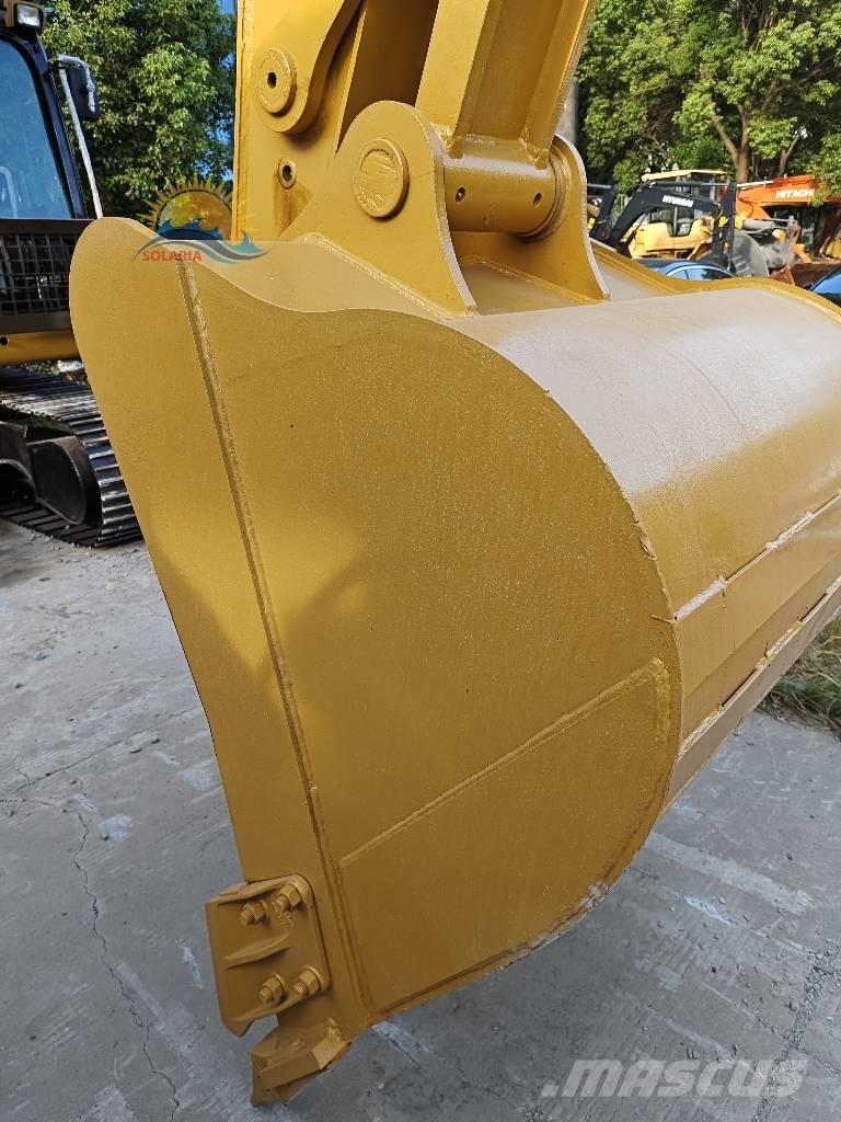 CAT 320D2L Excavatoare pe șenile
