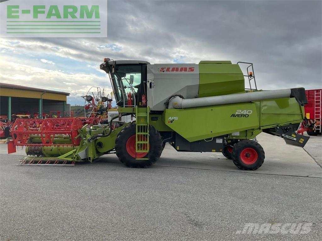 CLAAS AVERO 240 Combine de secerat