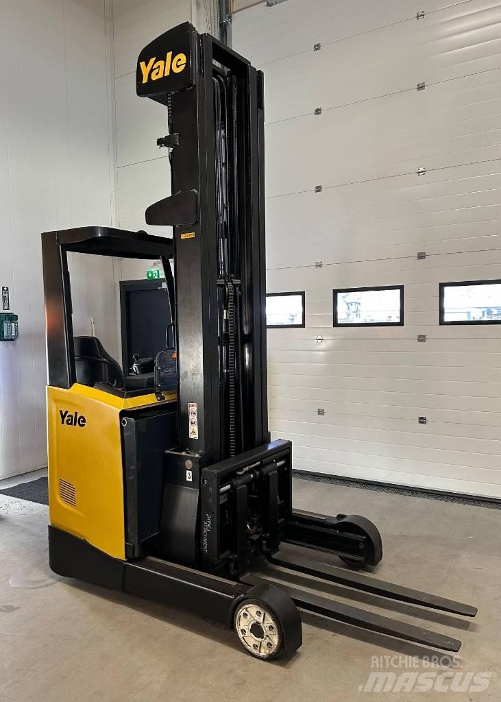 Yale MR 16 Stivuitor cu catarg retractabil