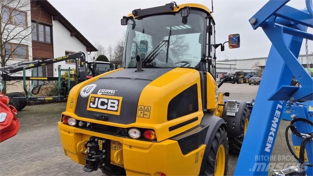 JCB TM 220 AGRI Nacele cu brat telescopic