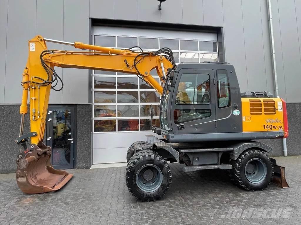 Hyundai R140W-7A Excavatoare cu roti
