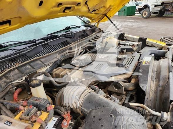 Altec AT41M Platforme aeriene montate pe camion