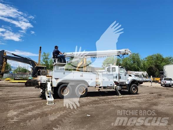 Altec D4065ATR Platforme aeriene montate pe camion