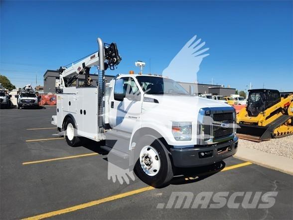 Ford F750 SD Utilaje construcții - Altele