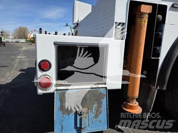 Peterbilt 337 Utilaje construcții - Altele