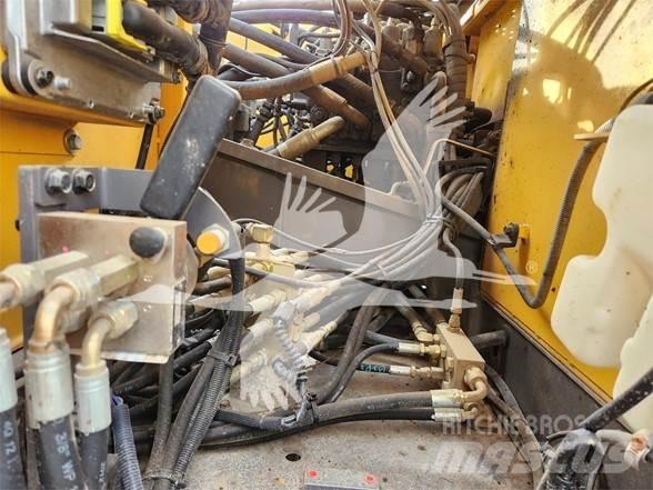 Volvo EC220DL Excavatoare pe șenile
