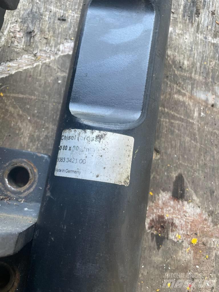 Atlas Copco SB 300 Ciocane / Concasoare