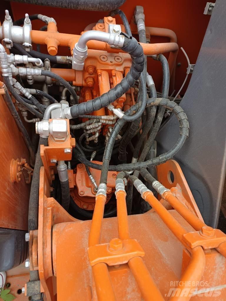 Hitachi ZX 80 Excavatoare 7t - 12t