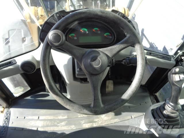 CAT 908M Incarcator pe pneuri