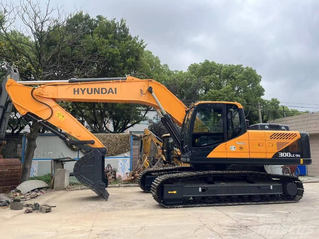 Hyundai R300LC-9S Excavatoare pe șenile
