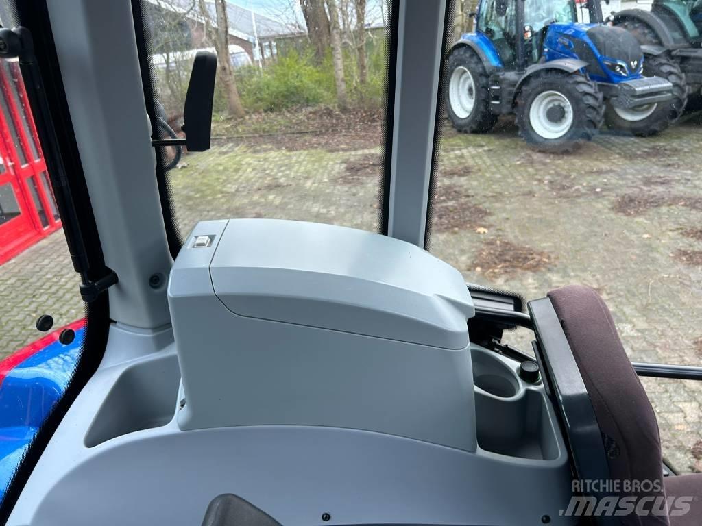 Valtra T 214 Versu Tractoare