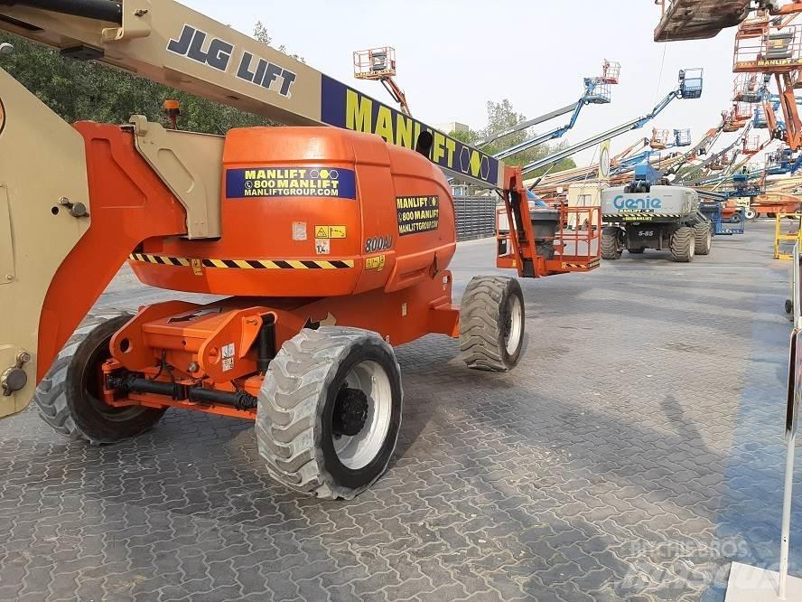 JLG 800AJ Nacele cu brat articulat