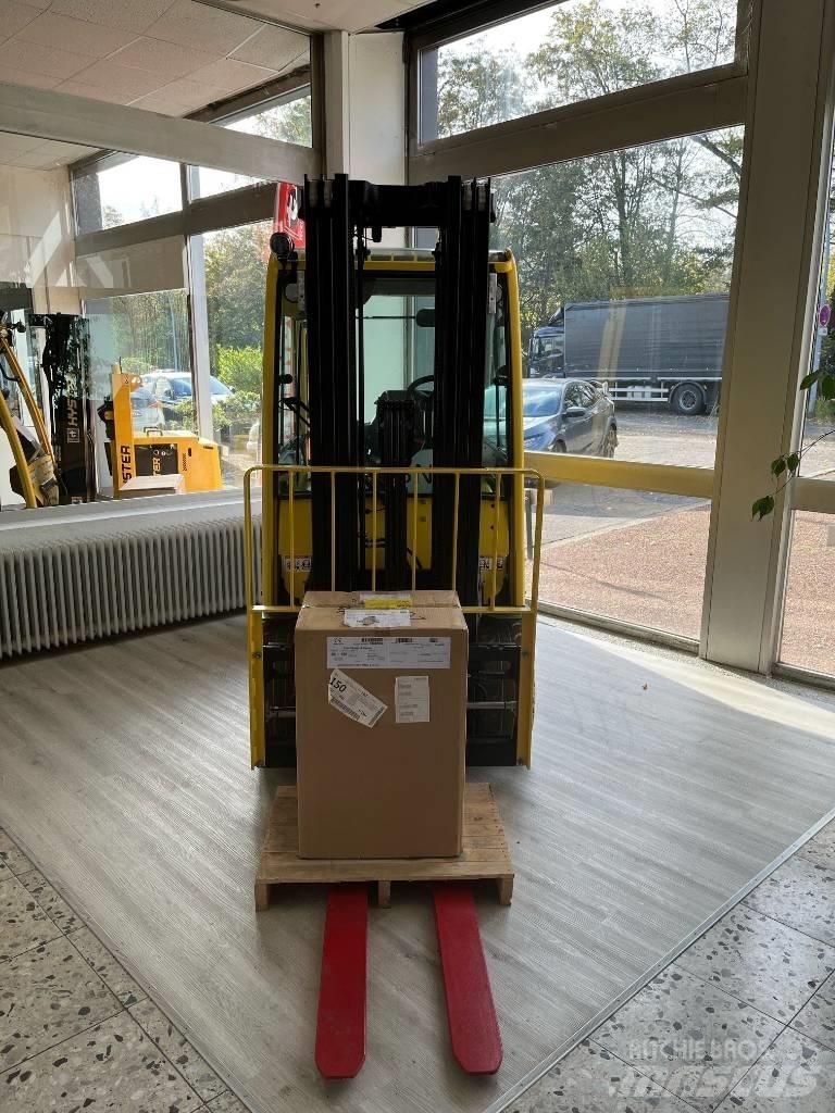 Hyster J3.5XN Stivuitor electric