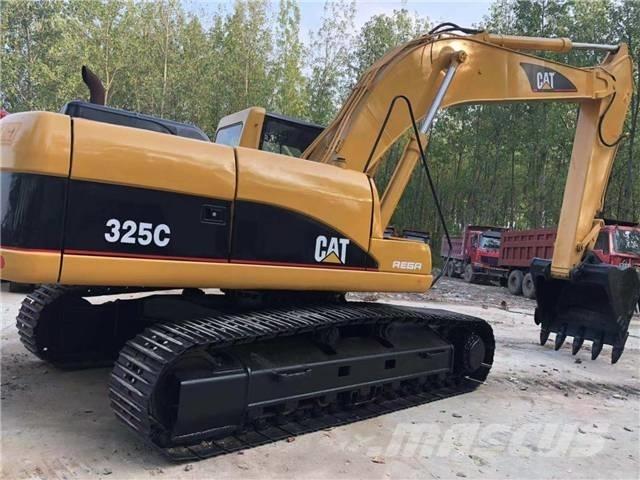 CAT 325C Excavatoare pe șenile
