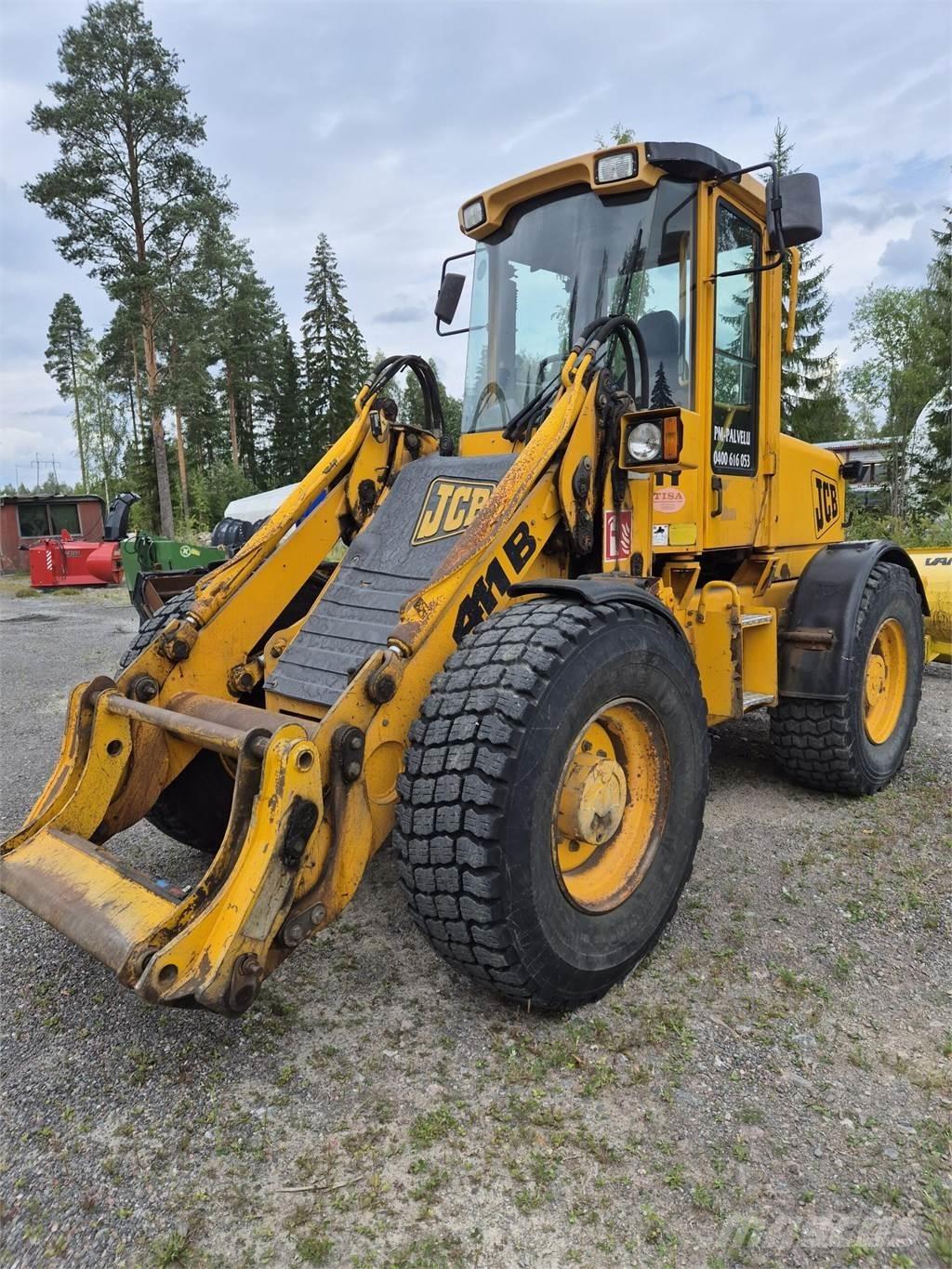 JCB 411B Incarcator pe pneuri