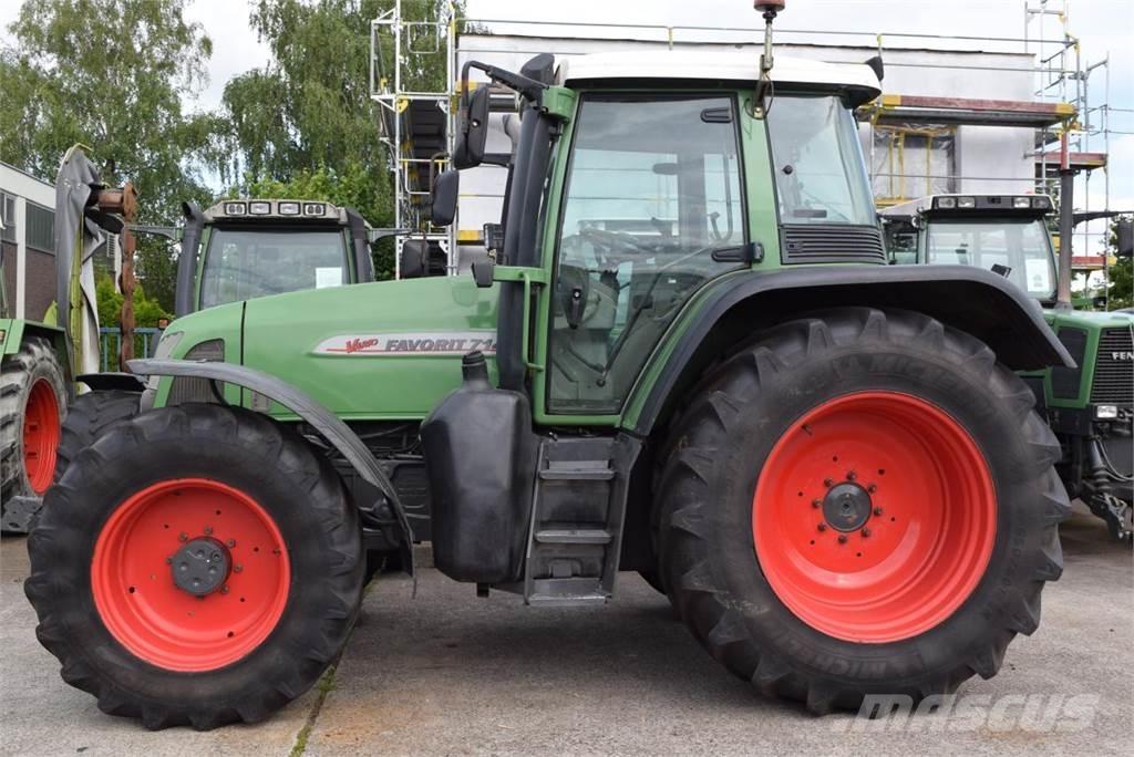 Fendt 714 Vario Tractoare