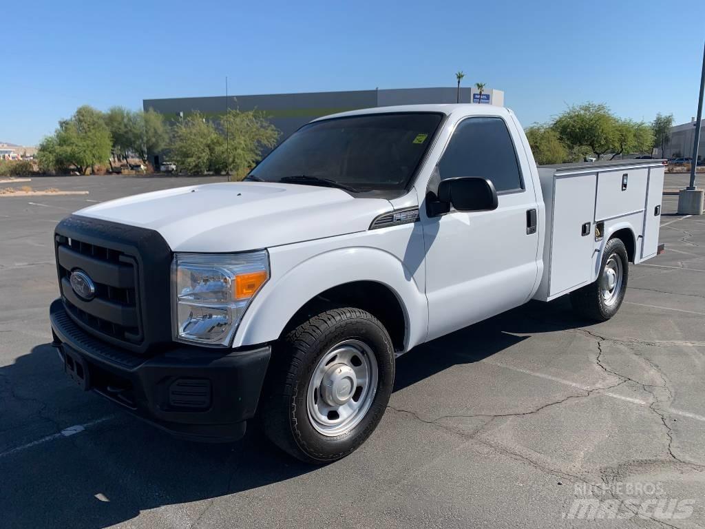 Ford F 350 HD Municipal/vehicul cu uz general
