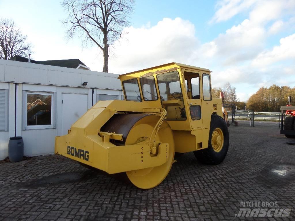 Bomag BW 211 AD Compactoare monocilindrice