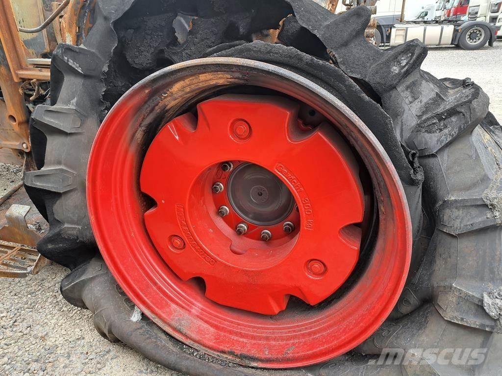 Fendt 724 Vario Tractoare