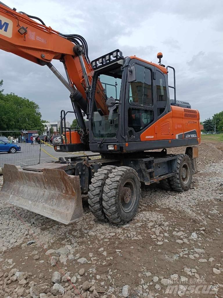 Doosan DX 190 W-5 Excavatoare cu roti
