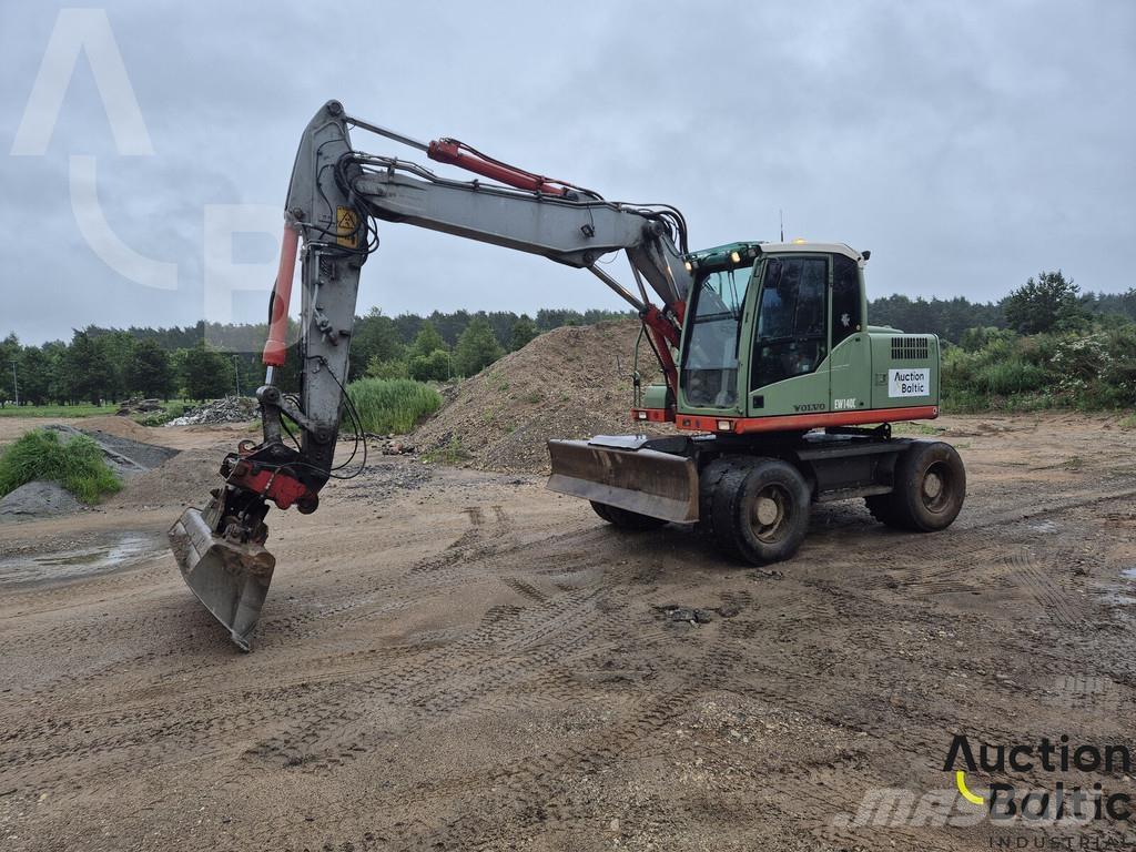 Volvo EW 140 C Excavatoare cu roti