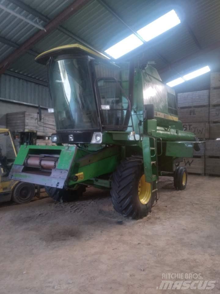 John Deere 1065 Combine de secerat