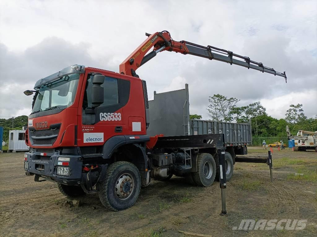 Iveco Trakker 410 Camioane cu macara