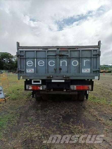 Iveco Trakker 410 Camioane cu macara