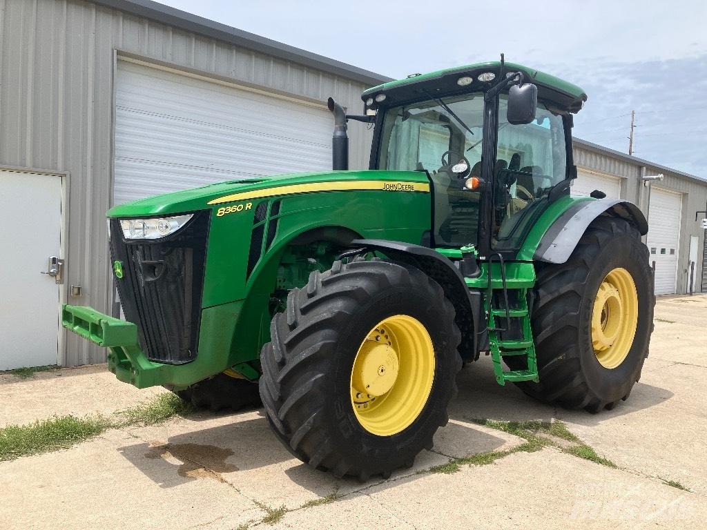 John Deere 8360 R Tractoare