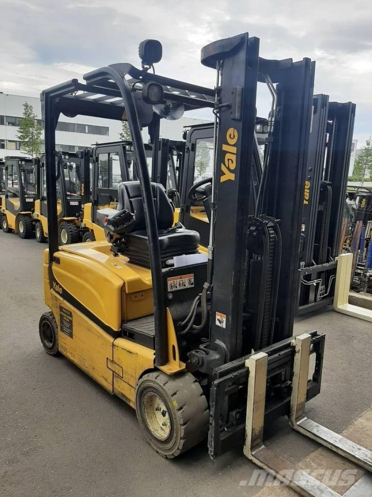 Yale ERP20VF LWB Stivuitor electric