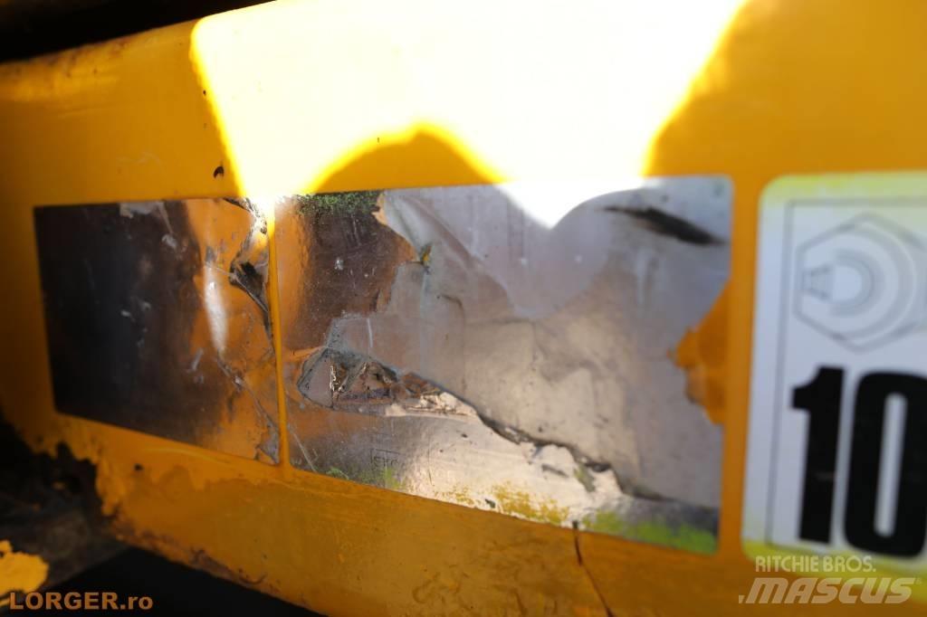 JCB JS 290 LC Excavatoare pe șenile
