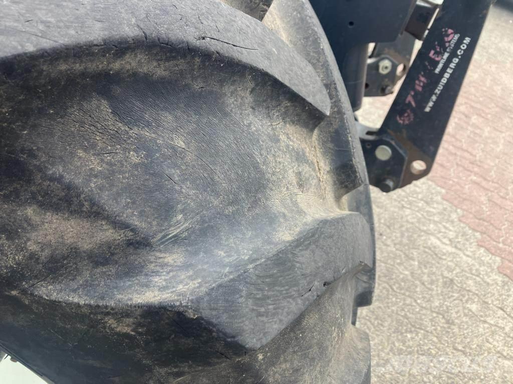New Holland T6080 Tractoare