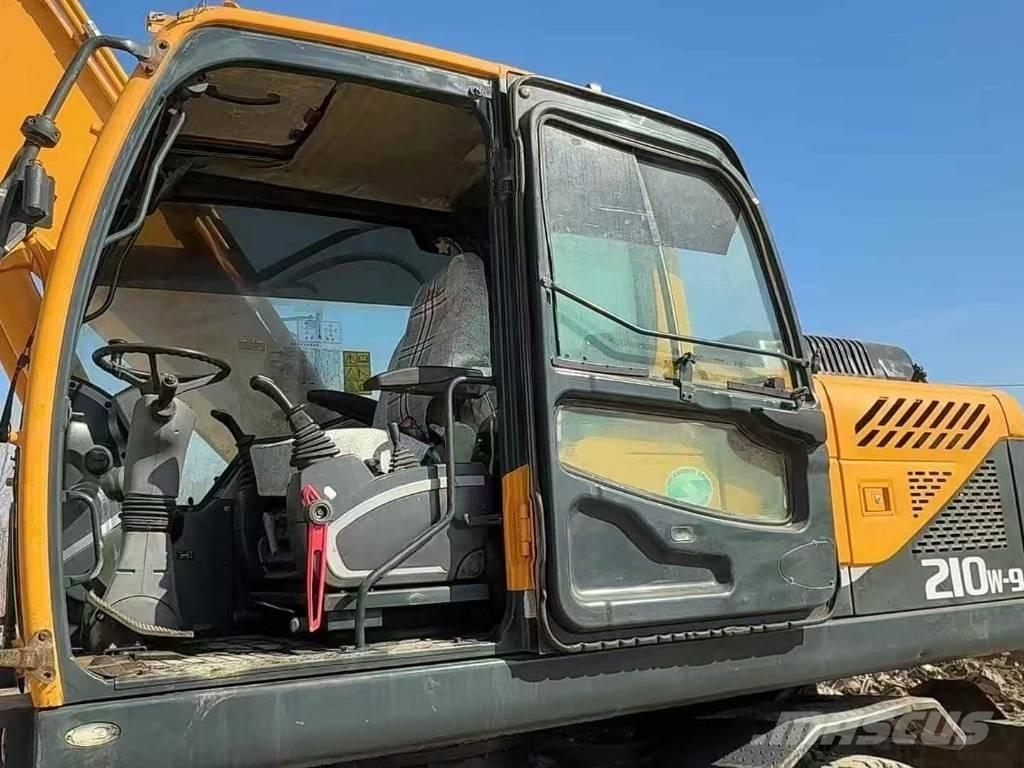 Hyundai R 260 LC-9S Excavatoare pe șenile
