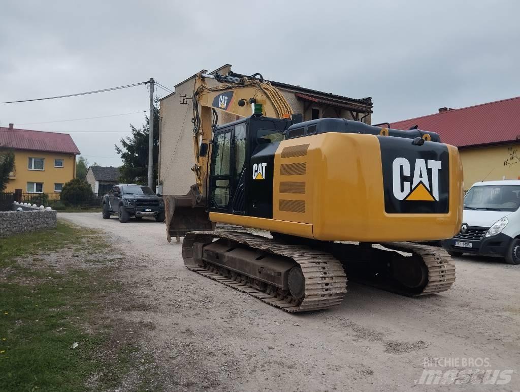 CAT 320 FL Excavatoare pe șenile
