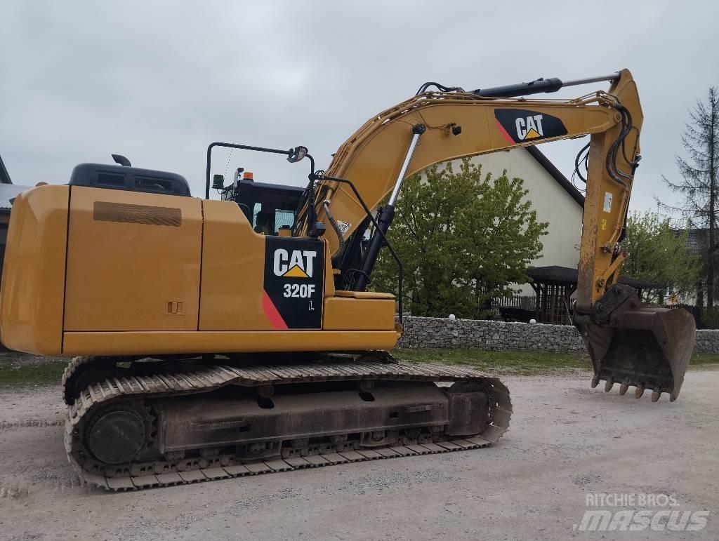 CAT 320 FL Excavatoare pe șenile
