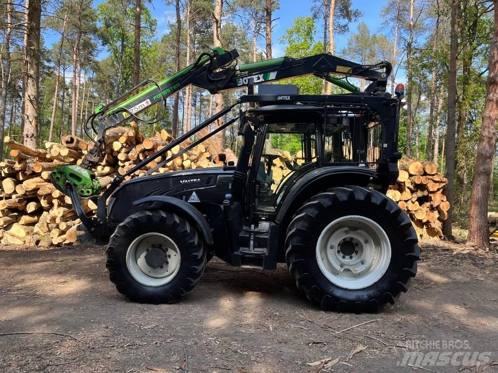 Valtra T183 Vesu Tractoare