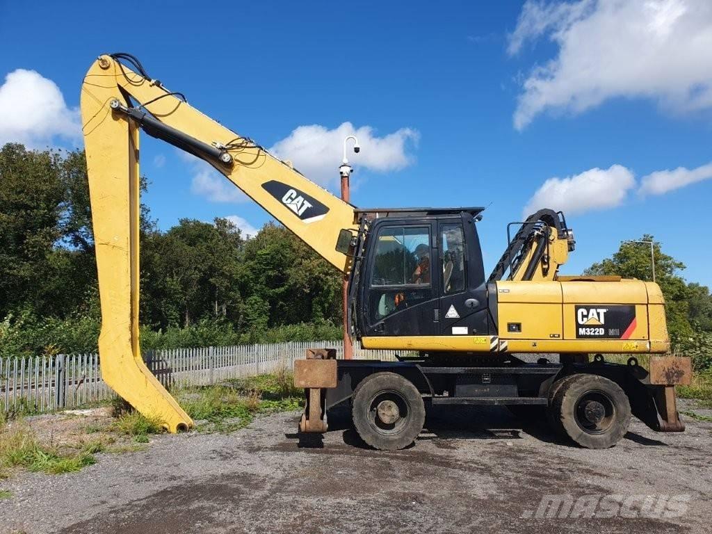 CAT M 322 D MH Paleta de manipulare