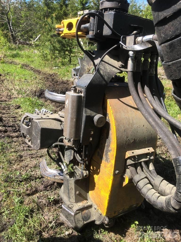 Ponsse Scorpion Combine forestiere