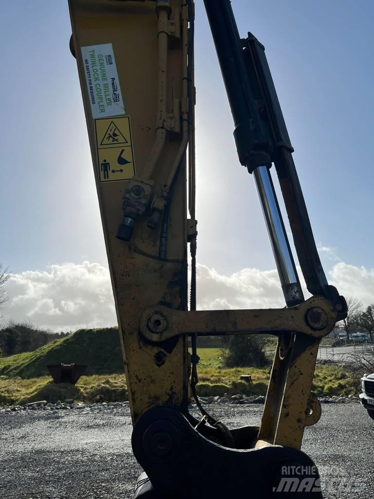 CAT 320 EL Excavatoare pe șenile
