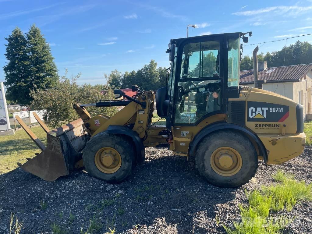 CAT 907 M Incarcator pe pneuri