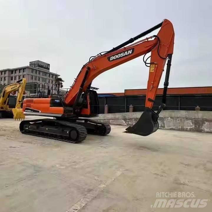 Doosan DX300LC Excavatoare pe șenile
