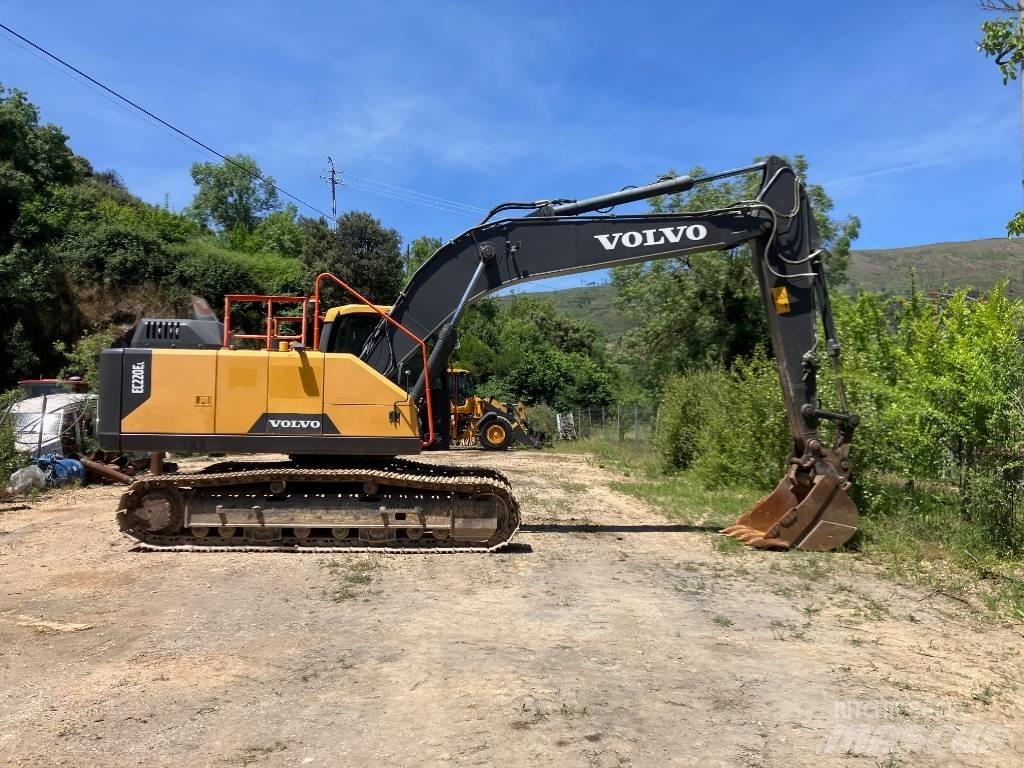 Volvo EC 220 E Excavatoare pe șenile
