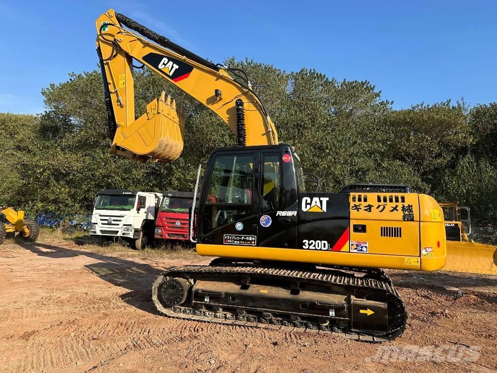 CAT 320D Excavatoare pe șenile
