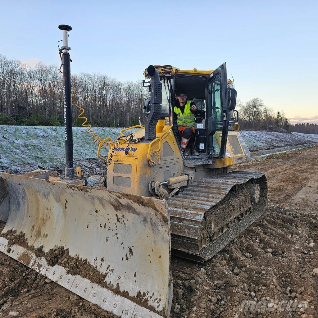 Komatsu D51 Buldozere pe senile
